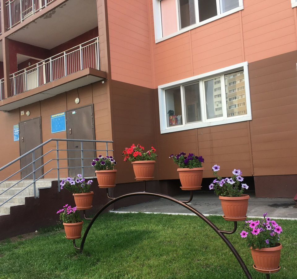 квартира г Оренбург р-н Дзержинский ЖК «Победа» ул. Фронтовиков, 10/4 фото 1