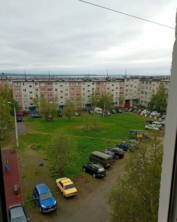 квартира г Апатиты ул Бредова 6 фото 16
