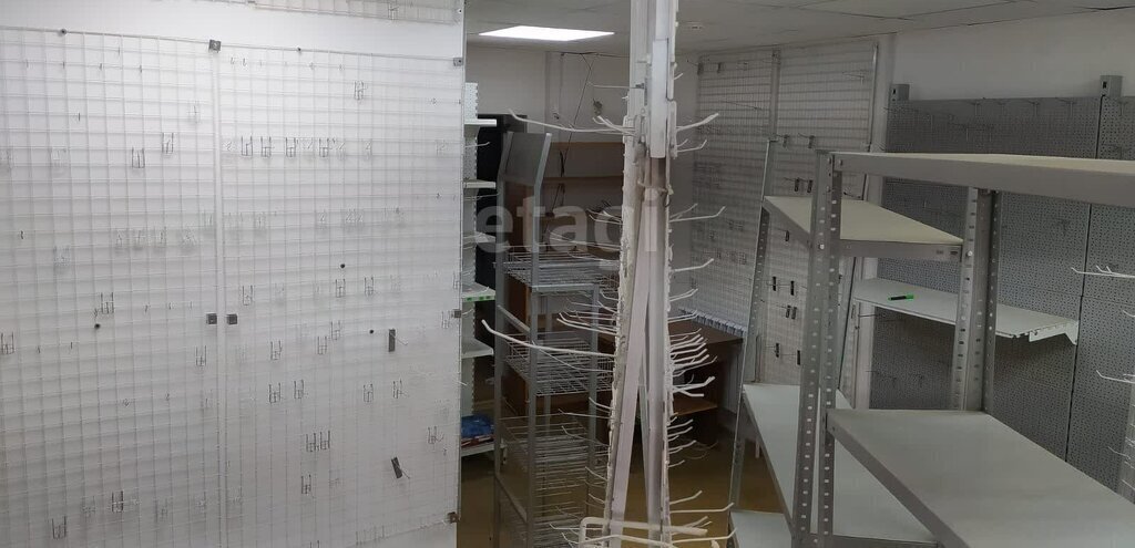 торговое помещение г Астрахань р-н Кировский ул Бабушкина 103/112 фото 5
