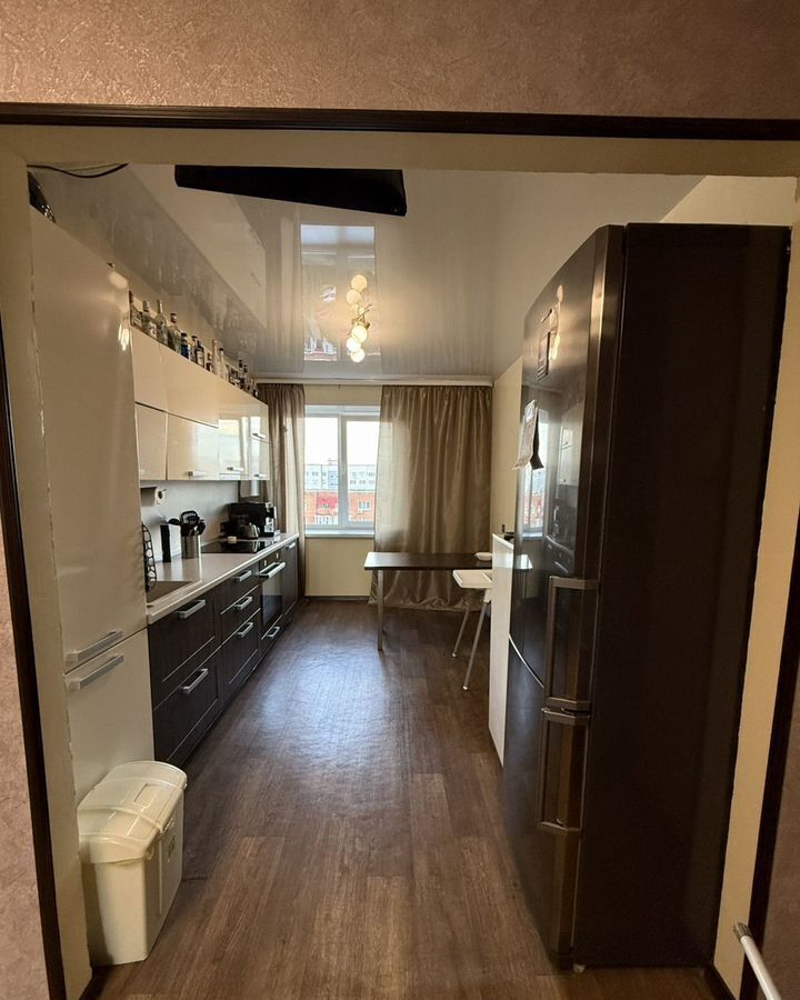 квартира г Тольятти р-н Автозаводский 15-й квартал б-р Космонавтов 9а фото 1