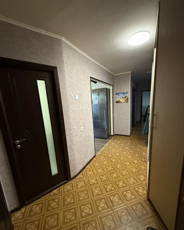квартира г Тольятти р-н Автозаводский 15-й квартал б-р Космонавтов 9а фото 3