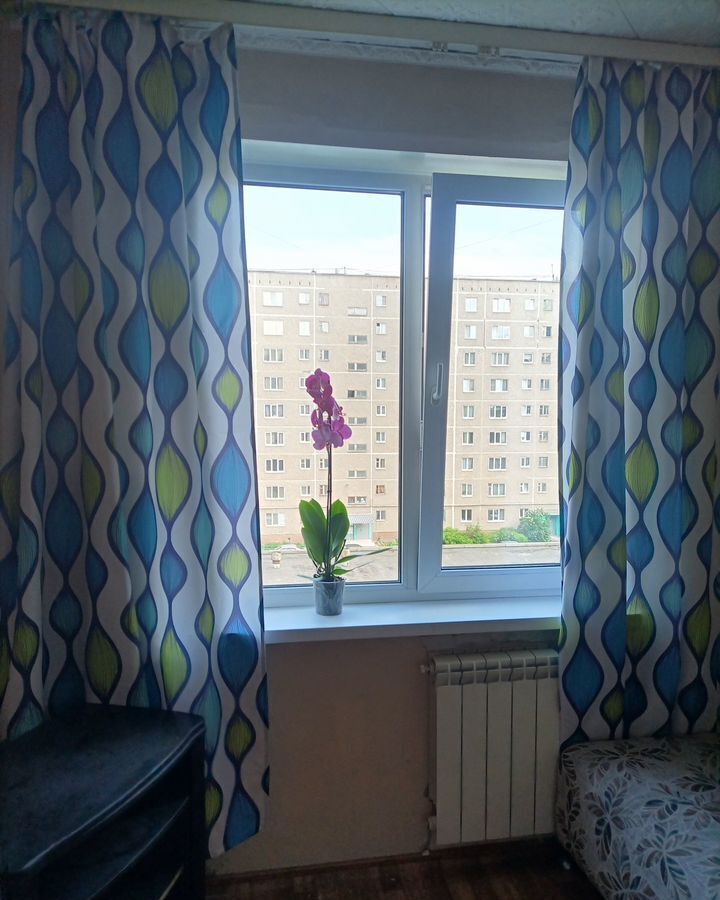 комната г Екатеринбург р-н Орджоникидзевский Проспект Космонавтов, ул. Бакинских Комиссаров, 64 фото 1
