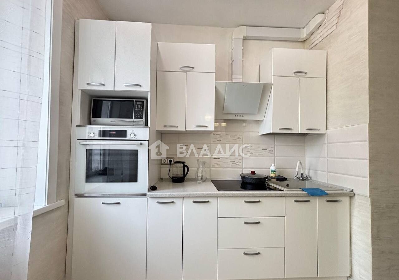 квартира г Ангарск 58-й квартал р-н Кварталы, 32, Ангарский г. о. фото 1