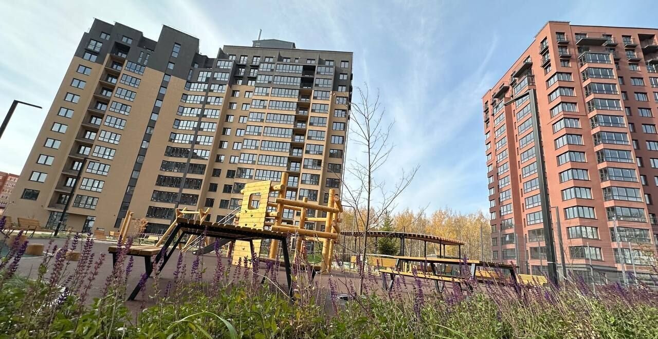 квартира г Тюмень ул. Сергея Джанбровского, д. 2 фото 8