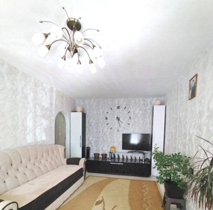 квартира г Иркутск р-н Октябрьский пр-кт Маршала Жукова 92 фото 1
