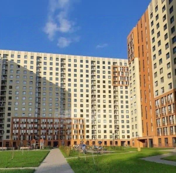 квартира г Ярославль р-н Фрунзенский ул Академика Колмогорова 24к/2 Волга парк фото 1