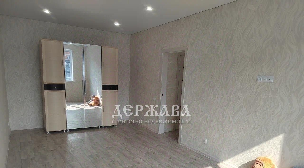 квартира г Старый Оскол р-н мкр Садовые кварталы 1 фото 5