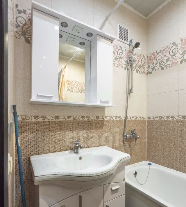 квартира г Ульяновск р-н Засвияжский ул Генерала Мельникова 1а фото 16