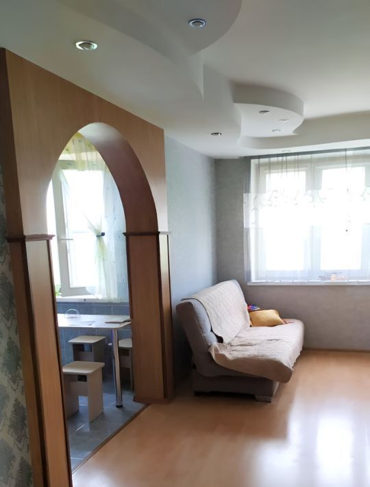 квартира г Магнитогорск р-н Орджоникидзевский ул Завенягина 9 фото 1