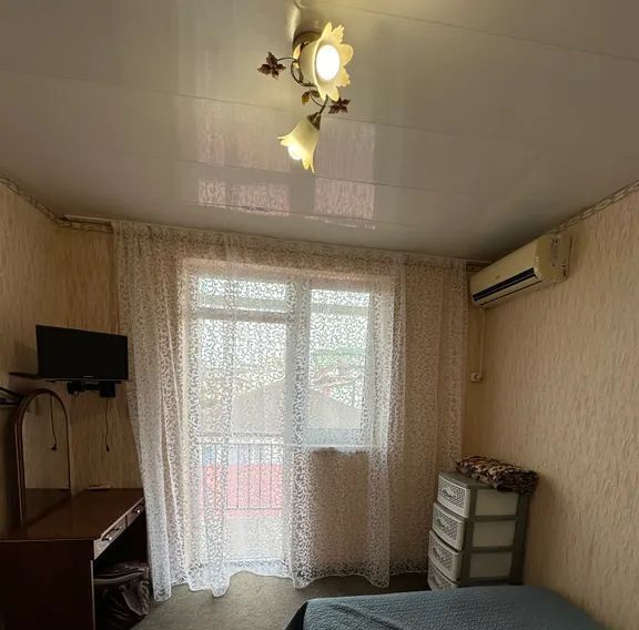 комната г Сочи р-н Адлерский Адлер ул Дзержинского 8 жилрайон фото 2