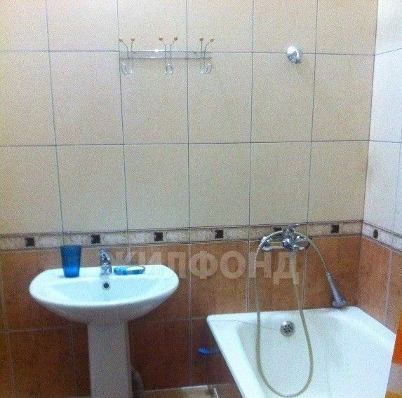 квартира г Новосибирск р-н Ленинский Студенческая ул Стартовая 3 фото 4