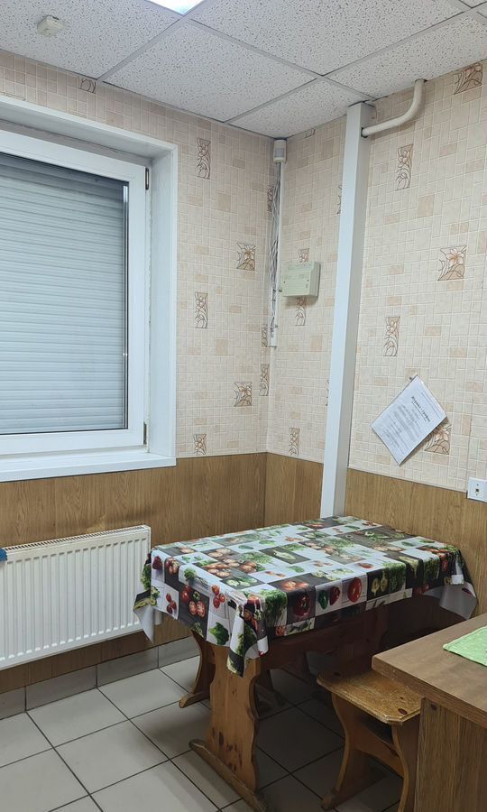 торговое помещение г Мурманск р-н Октябрьский пр-кт Кирова 28 фото 9