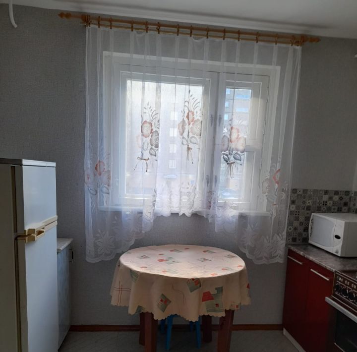 квартира г Мурманск р-н Октябрьский ул Радищева 9 фото 2