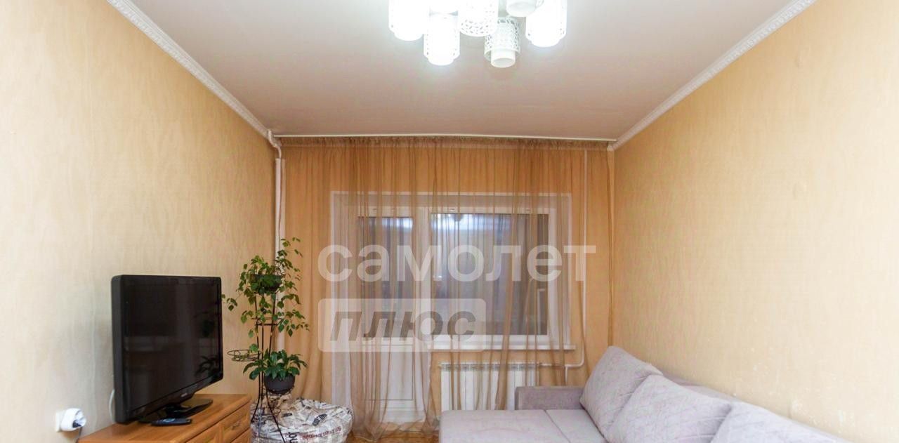 квартира г Сургут 15-16-й микрорайон пр-кт Мира 32 фото 2