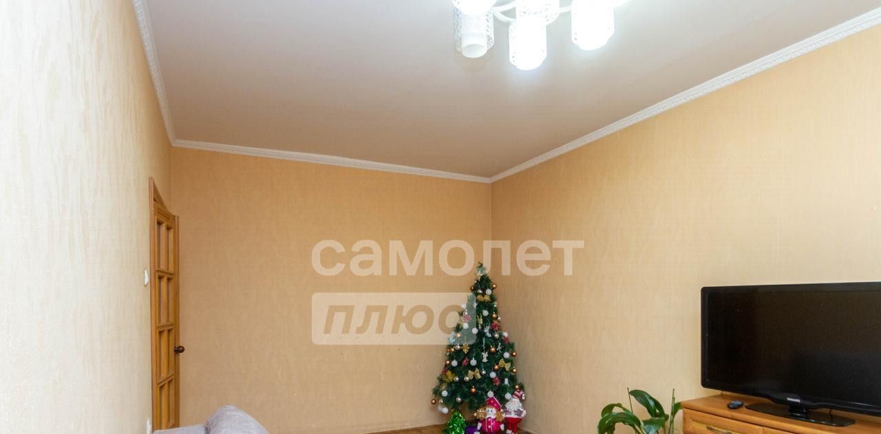 квартира г Сургут 15-16-й микрорайон пр-кт Мира 32 фото 4