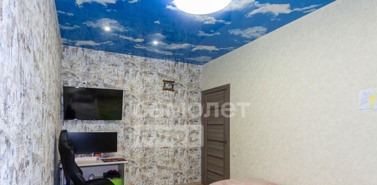 квартира г Сургут 15-16-й микрорайон пр-кт Мира 32 фото 19
