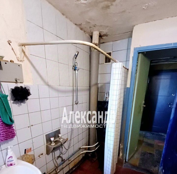 комната г Колпино ул Металлургов 4 Шушары фото 5
