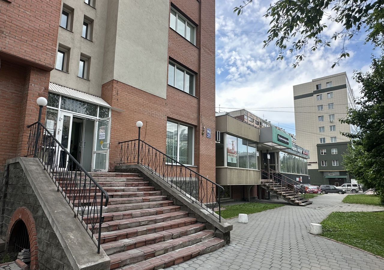 свободного назначения г Новосибирск р-н Дзержинский Берёзовая роща пр-кт Дзержинского 14/3 фото 5
