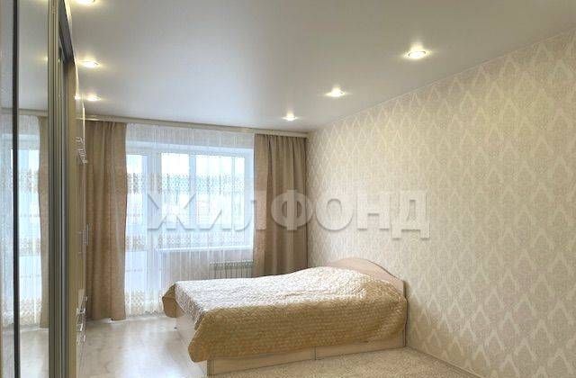 квартира г Новосибирск р-н Кировский ул Александра Чистякова 8 фото 1