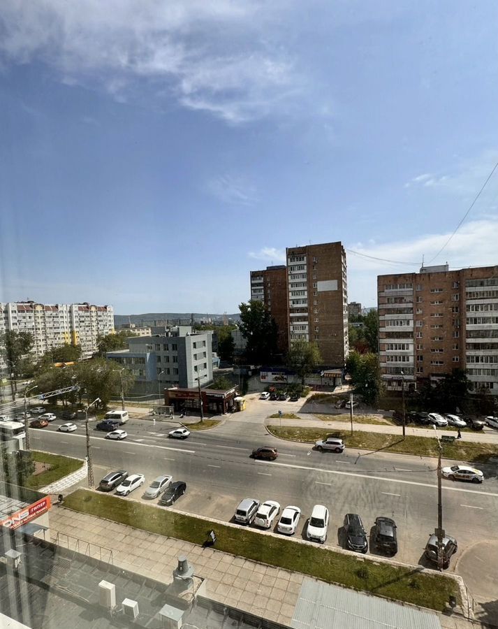 квартира г Тольятти р-н Комсомольский ул Лизы Чайкиной 68 фото 2