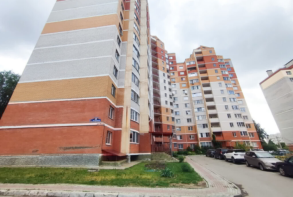 квартира г Калуга ул Молодежная 48 фото 4