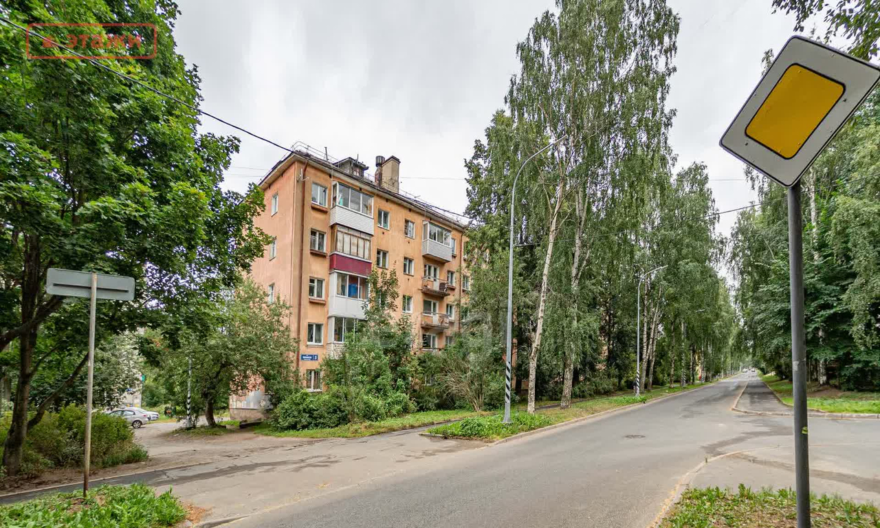 квартира г Петрозаводск Урицкий микрорайон м-н, Коммунистов, 31 / Перттунена, 18 фото 1