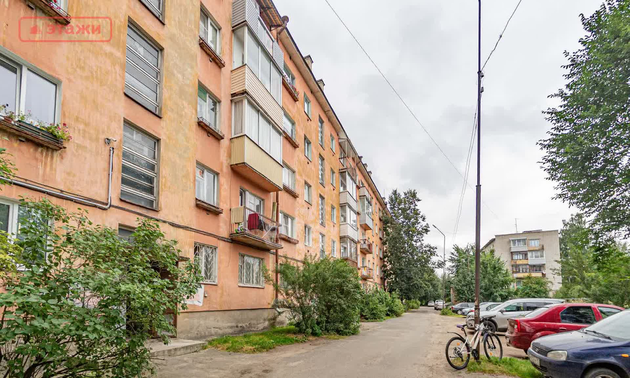 квартира г Петрозаводск Урицкий микрорайон м-н, Коммунистов, 31 / Перттунена, 18 фото 3