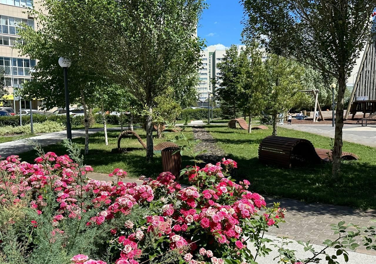 квартира г Тольятти р-н Автозаводский б-р Итальянский 6 фото 1