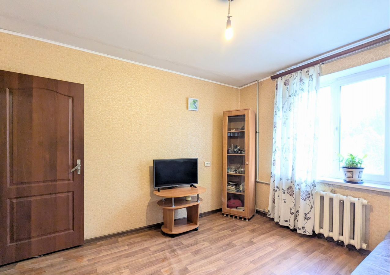 комната г Саратов р-н Фрунзенский ул Аткарская 13/17а фото 1