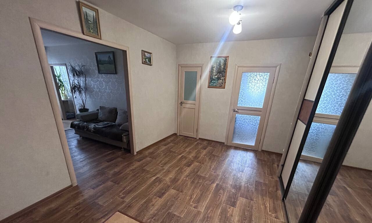 квартира г Красноярск ул Братьев Абалаковых 2 фото 2
