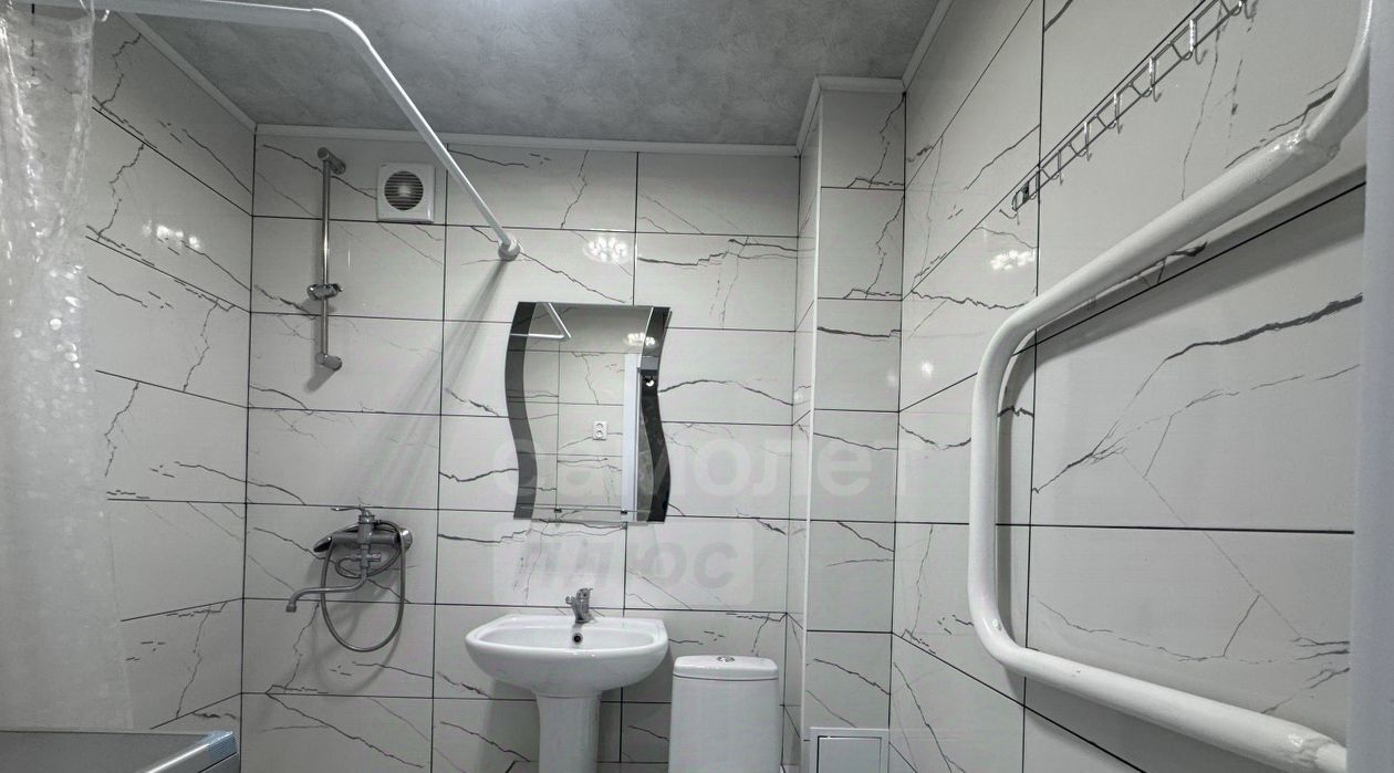 квартира г Оренбург р-н Промышленный ул Тамарова 2/3 фото 8