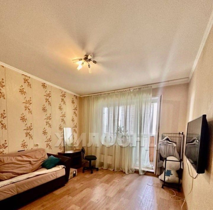 квартира г Тольятти р-н Автозаводский ул Тополиная 41 фото 5