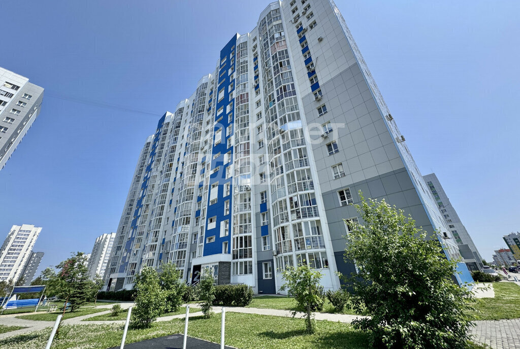 квартира г Барнаул р-н Индустриальный ул Взлетная 115 ЖК «Времена года «Квартал 2010»» фото 24