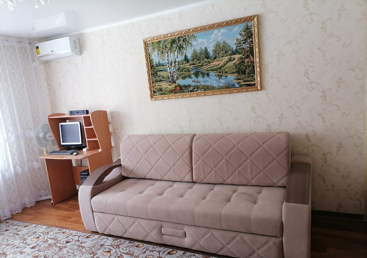 квартира г Тольятти р-н Центральный ул Толстого 9 фото 2