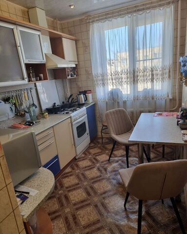 г Тихвин Тихвинское городское поселение, 5-й мкр-н, 30 фото