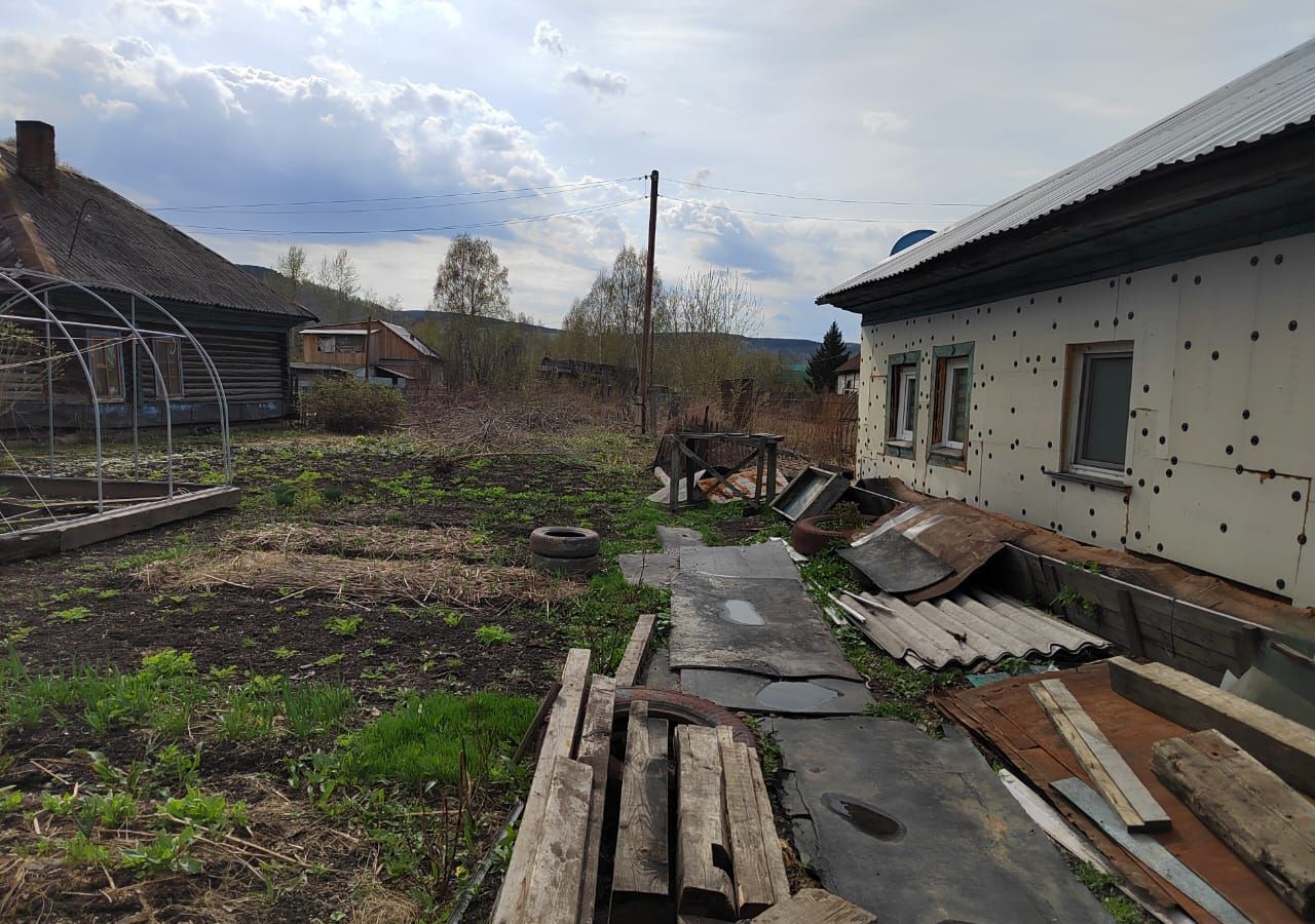 дом г Новокузнецк р-н Центральный ул Карьерная 40 Кемеровская обл. — Кузбасс фото 3