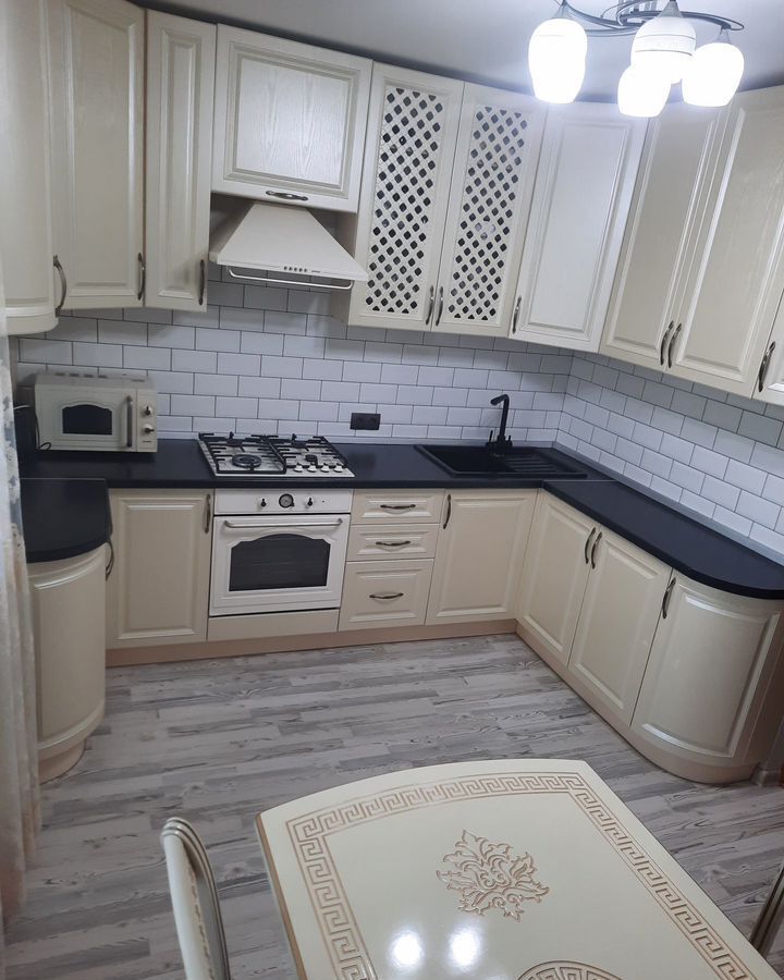 квартира г Саратов р-н Кировский ул им Зарубина В.С. 53/57 фото 2