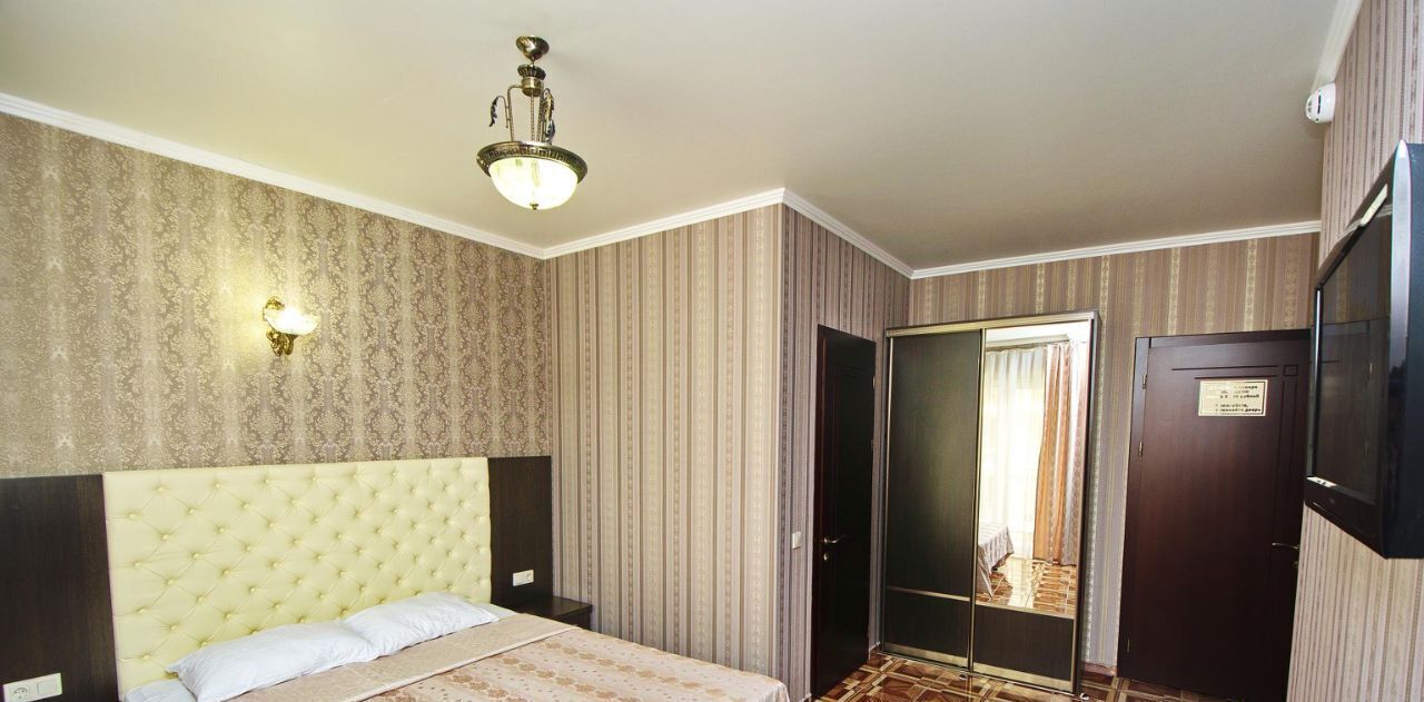 комната г Геленджик с Кабардинка ул Мира 15б фото 2