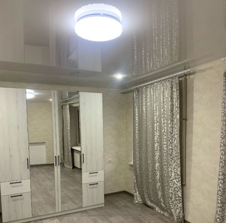 квартира г Саратов р-н Волжский ул им Е.Ф. Григорьева 46 фото 5