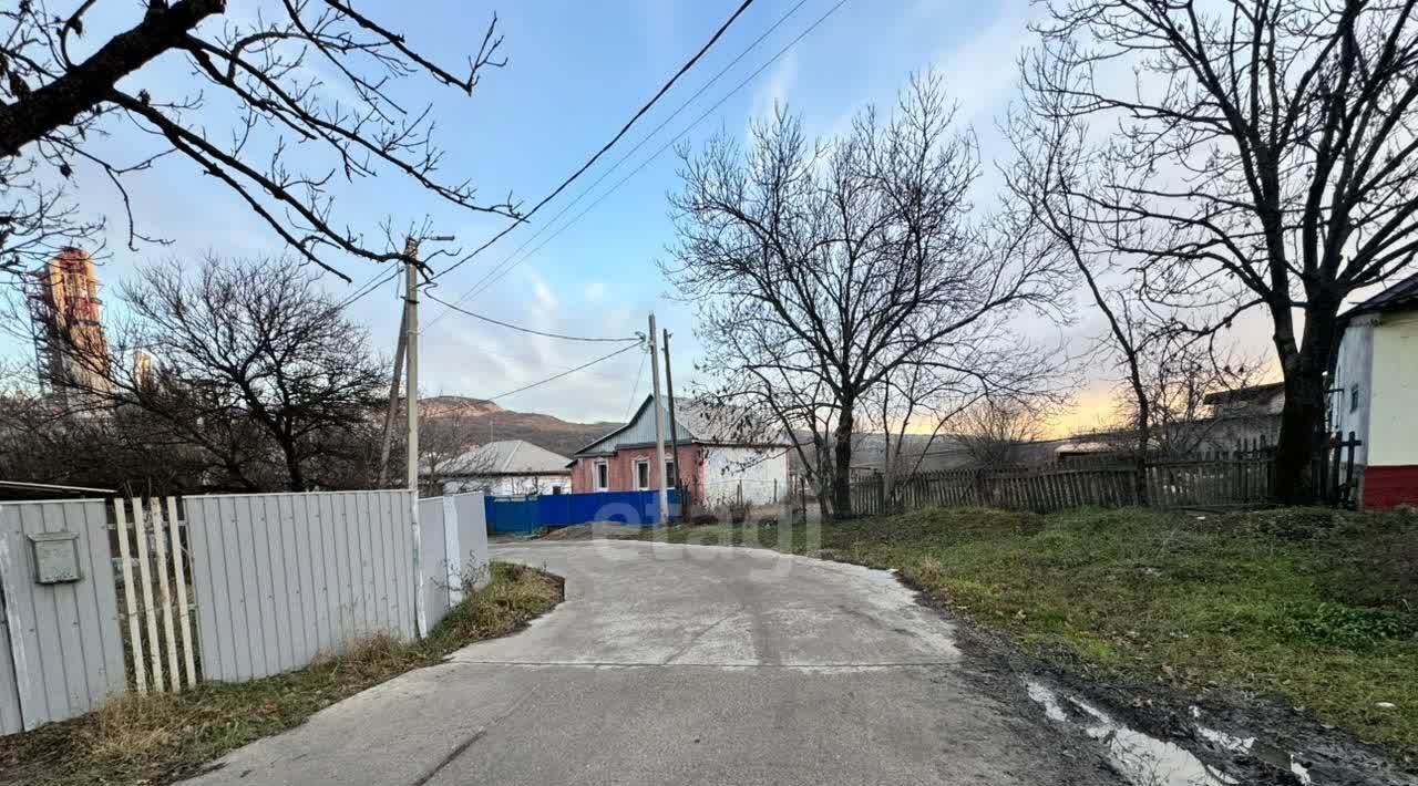 дом г Новороссийск п Верхнебаканский ул Новороссийская 27 фото 8
