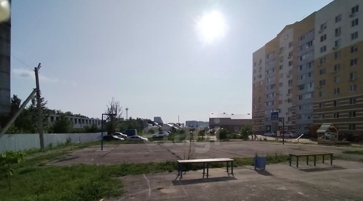 квартира г Саратов р-н Волжский ул Усть-Курдюмская 49а фото 33