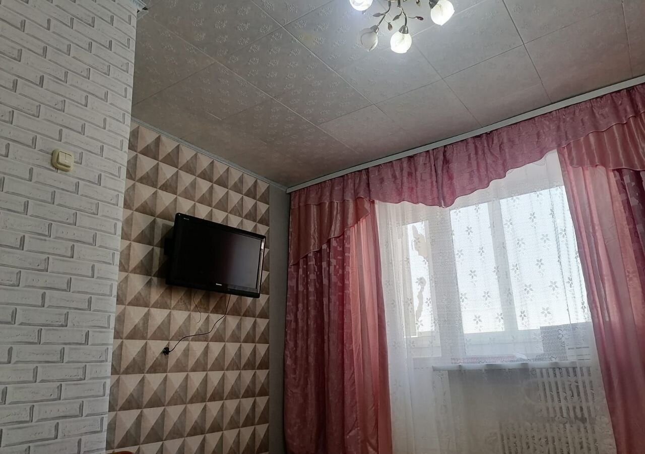 квартира у Мирнинский г Мирный ул Тихонова 15/2 фото 3