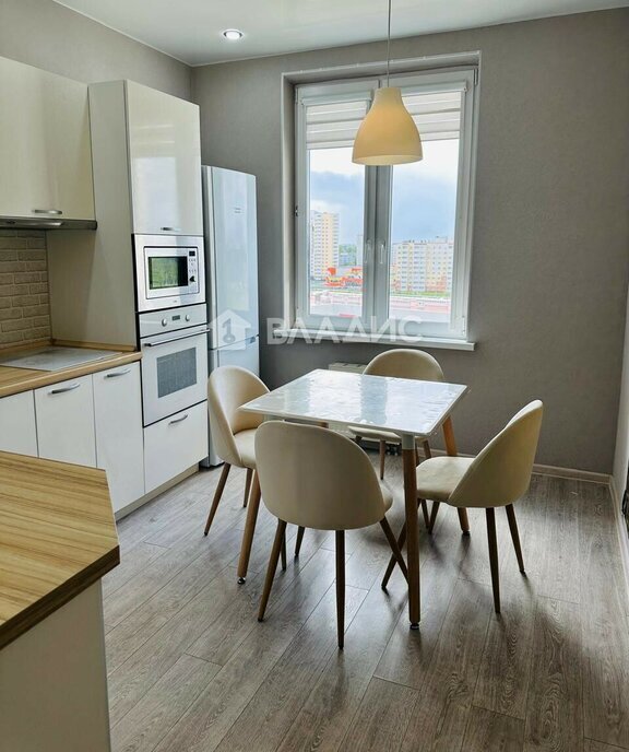 квартира г Тобольск 15-й микрорайон 18 фото 1