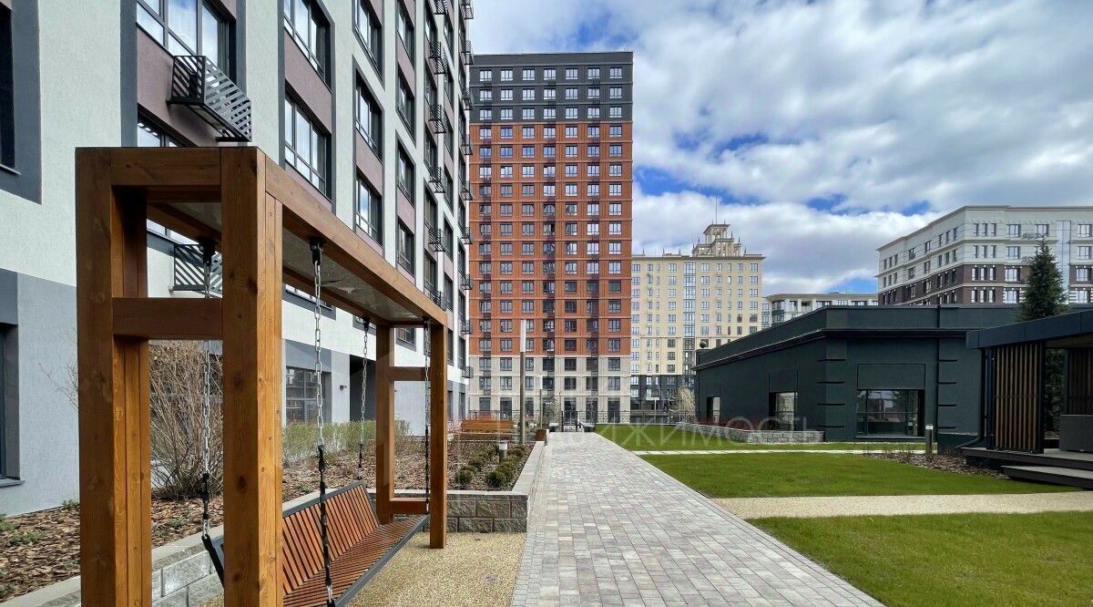 квартира г Тюмень р-н Центральный ул Пожарных и спасателей 1 фото 1