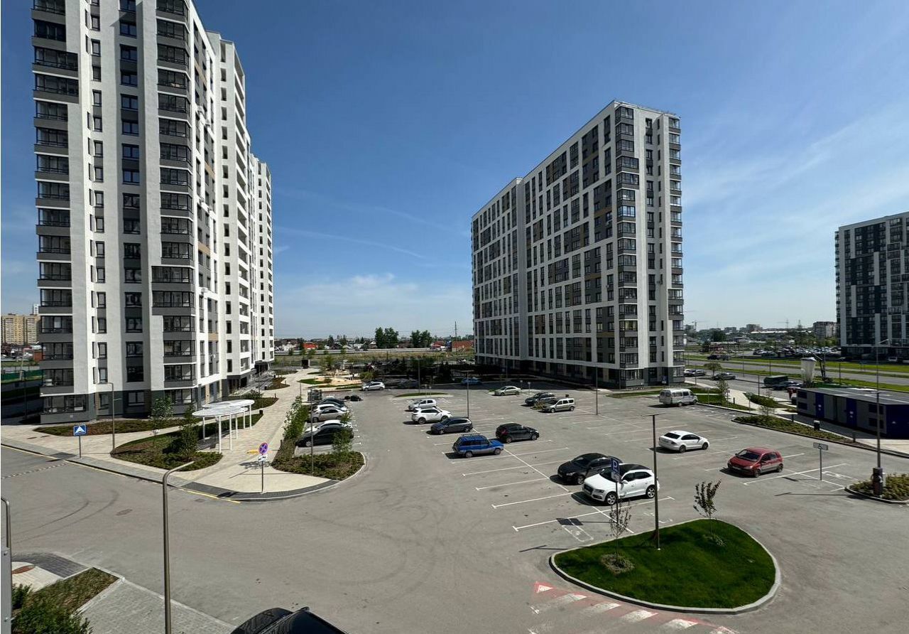 квартира г Тюмень р-н Калининский ул Фармана Салманова 17 фото 2