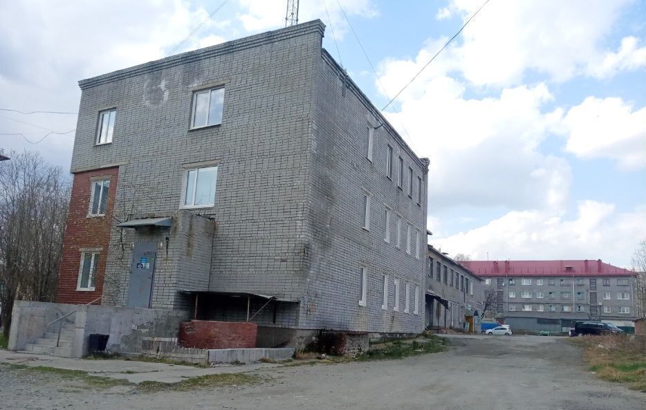 свободного назначения р-н Ковдорский г Ковдор ул Кирова 5 фото 3