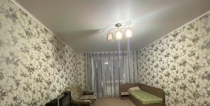 квартира г Старый Оскол мкр Буденного 8 фото 2