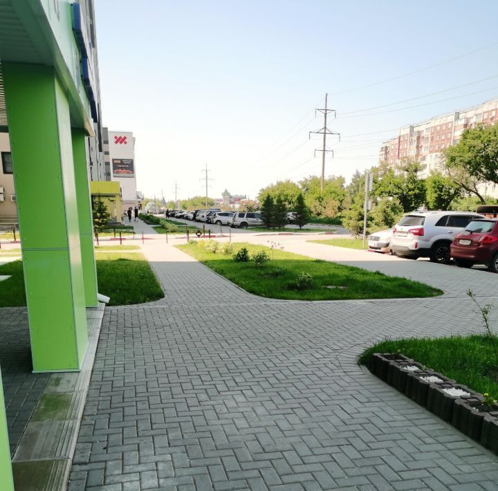 квартира г Барнаул р-н Индустриальный ул Энтузиастов 63 фото 3