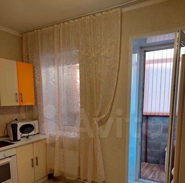 квартира г Старый Оскол Дубрава 1 кв-л, 19 фото 7