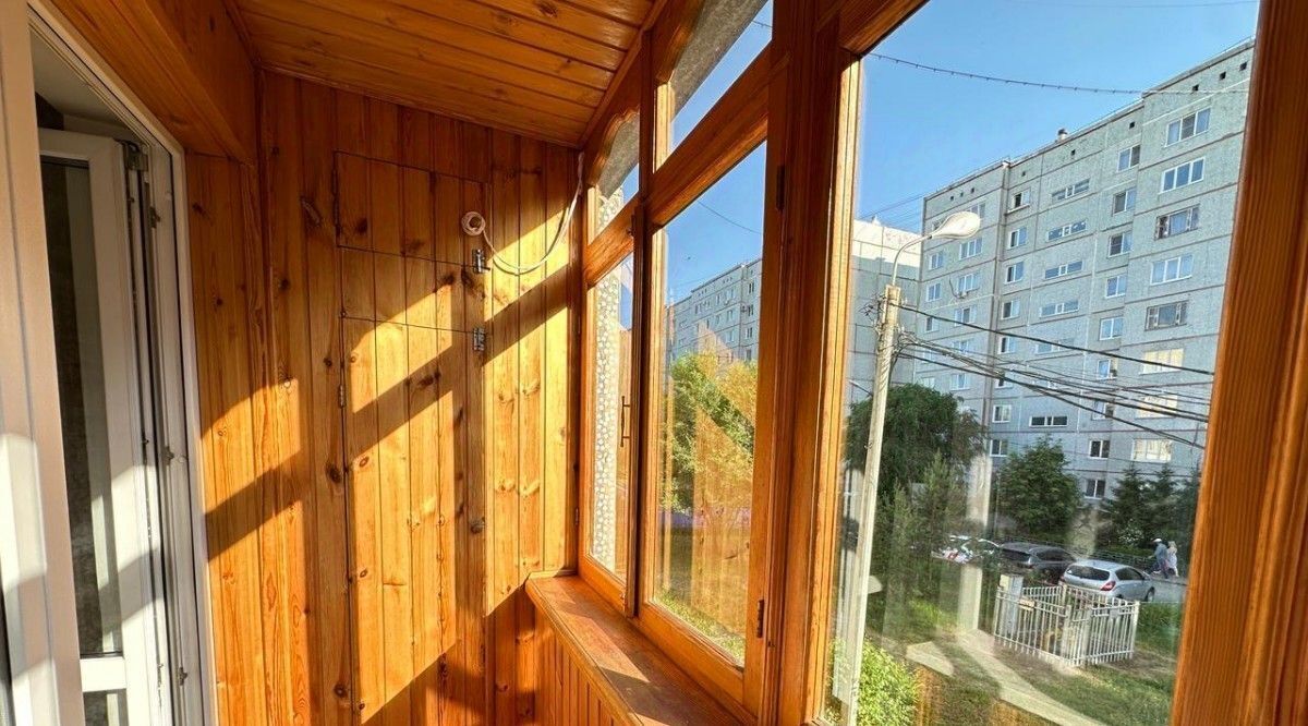 квартира г Омск р-н Кировский ул 70 лет Октября 6/1 фото 14